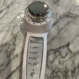 Le Mieux Dermablu LED Skin Clear Therapy